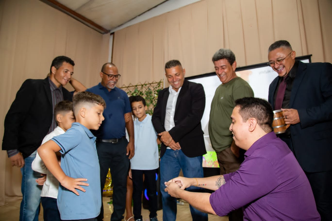 John Ilusionista em apresentação em evento